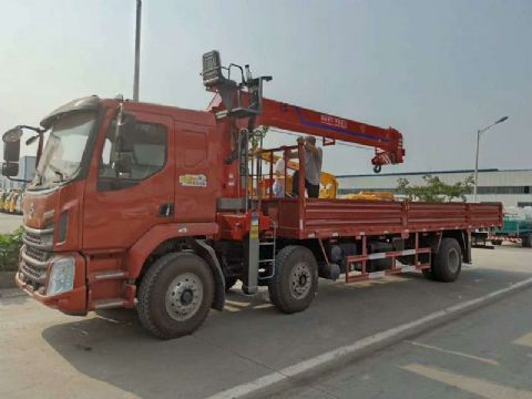 點(diǎn)擊查看詳細(xì)信息<br>標(biāo)題：柳汽前四后四隨車吊 閱讀次數(shù)：2053